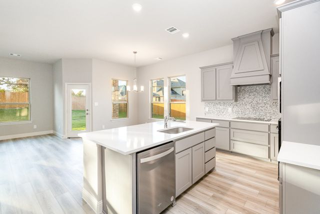 1019 Ella, Desoto, TX 75115