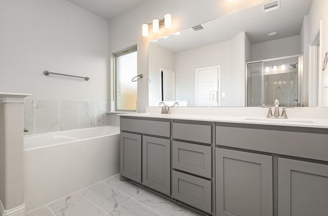 1019 Ella, Desoto, TX 75115