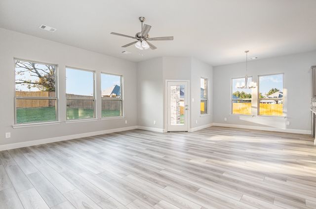 1019 Ella, Desoto, TX 75115