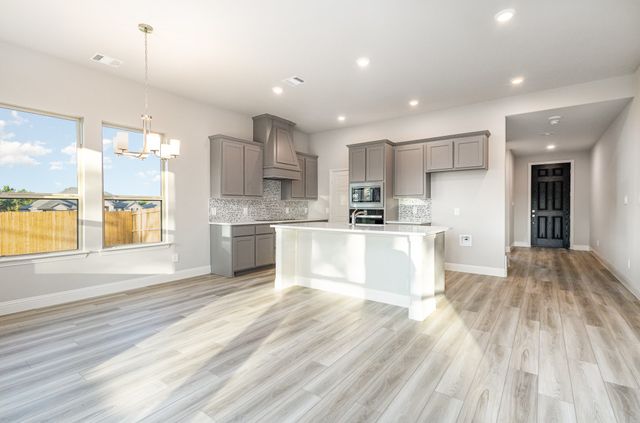 1019 Ella, Desoto, TX 75115
