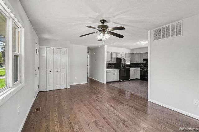 10820 Jackson Street, Van Buren Twp, MI 48111