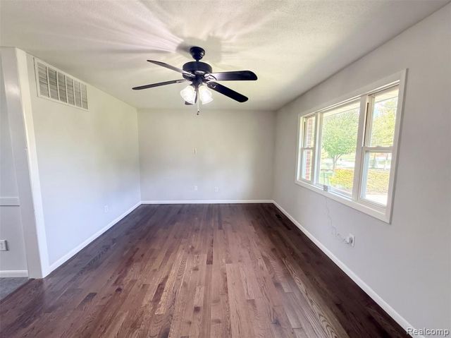 10820 Jackson Street, Van Buren Twp, MI 48111