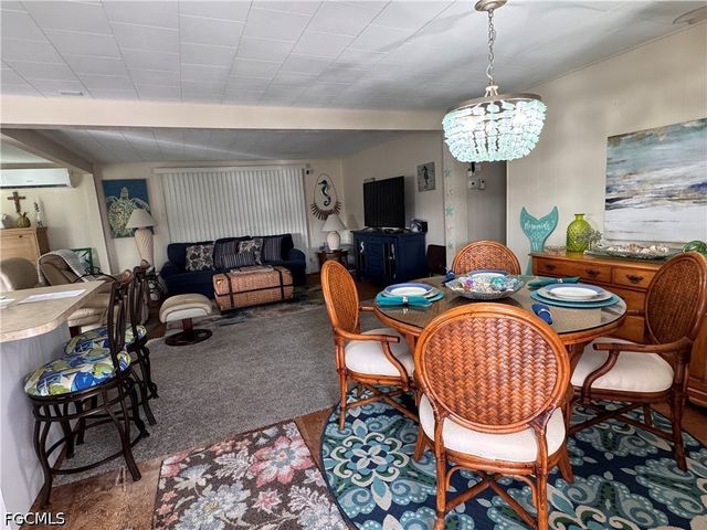 135 Orange Harbor DR, Fort Myers, FL 33905