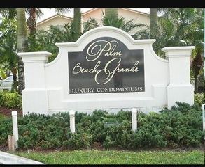 1545 Lake Crystal Drive D, West Palm Beach, FL 33411