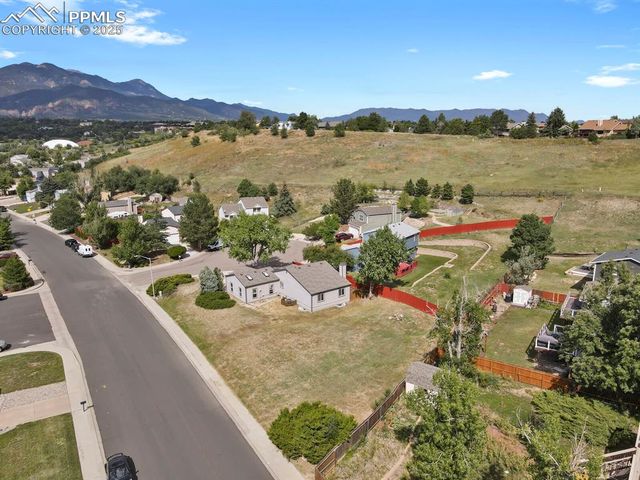 794 Crosstrail Drive, Colorado Springs, CO 80906