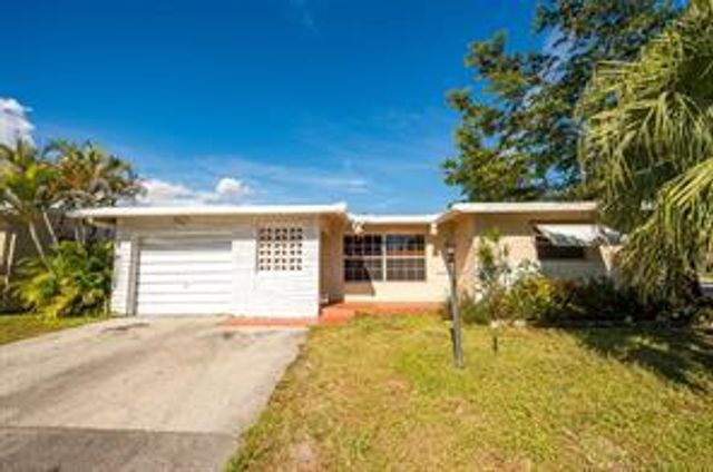 901 NW 48th Place, Pompano Beach, FL 33064