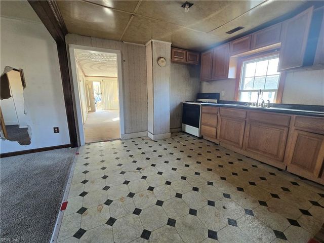 1008 Carrington AVE, Virginia Beach, VA 23464