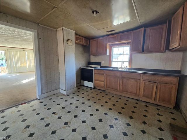 1008 Carrington AVE, Virginia Beach, VA 23464