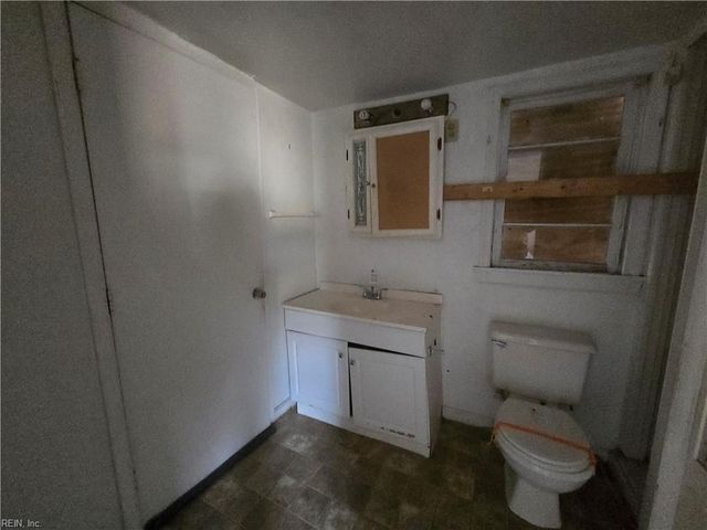 1008 Carrington AVE, Virginia Beach, VA 23464