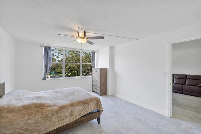 3751 Environ Boulevard 243, Lauderhill, FL 33319