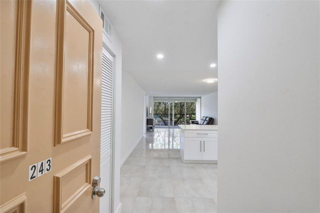 3751 Environ Boulevard 243, Lauderhill, FL 33319
