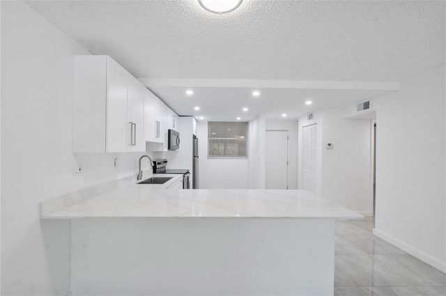 3751 Environ Boulevard 243, Lauderhill, FL 33319