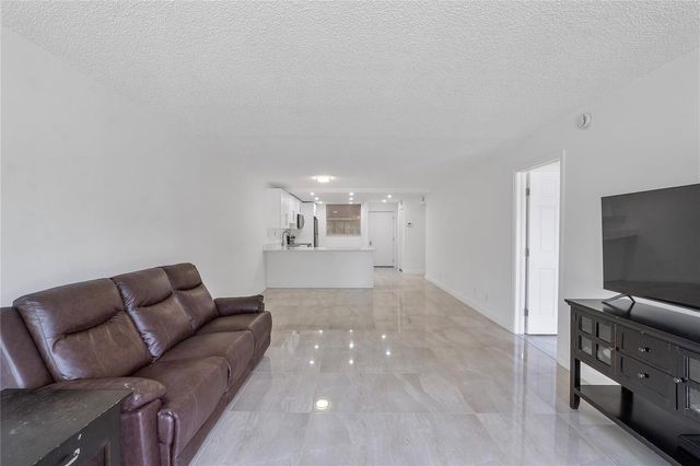 3751 Environ Boulevard 243, Lauderhill, FL 33319