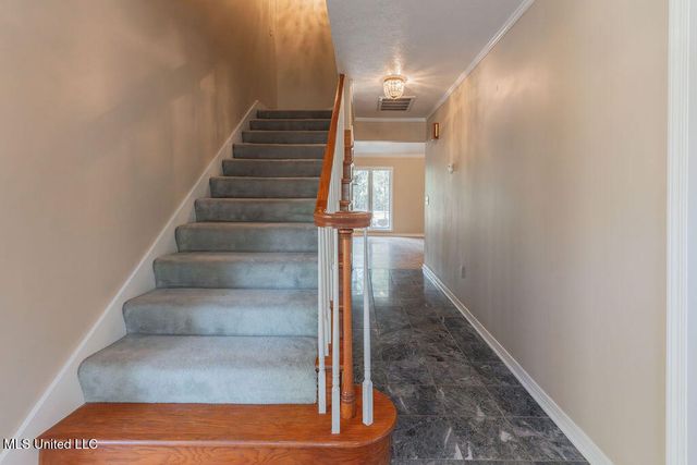 112 Tall Oaks Street, Clinton, MS 39056