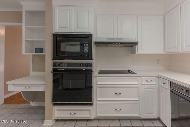 112 Tall Oaks Street, Clinton, MS 39056