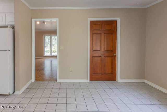 112 Tall Oaks Street, Clinton, MS 39056