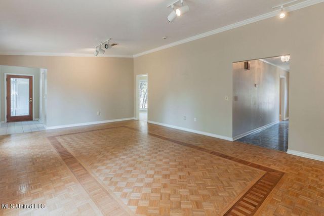 112 Tall Oaks Street, Clinton, MS 39056