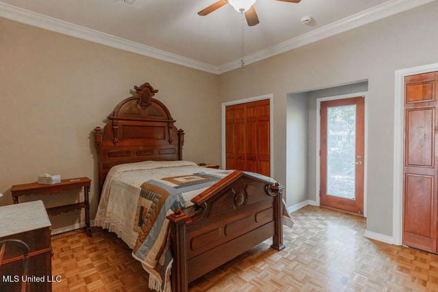 112 Tall Oaks Street, Clinton, MS 39056