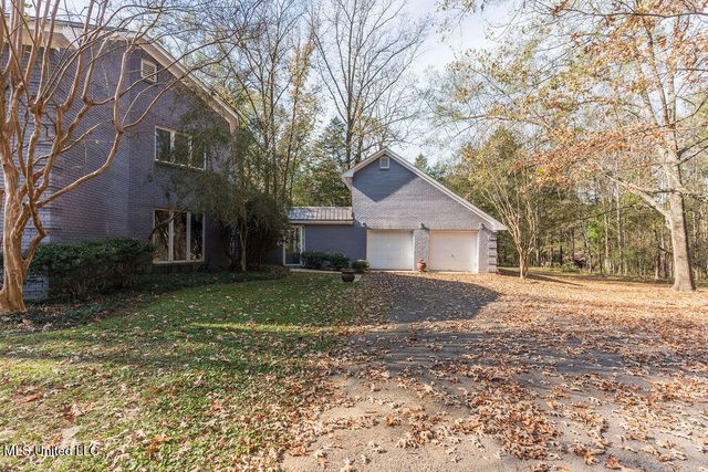 112 Tall Oaks Street, Clinton, MS 39056