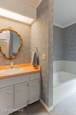 112 Tall Oaks Street, Clinton, MS 39056