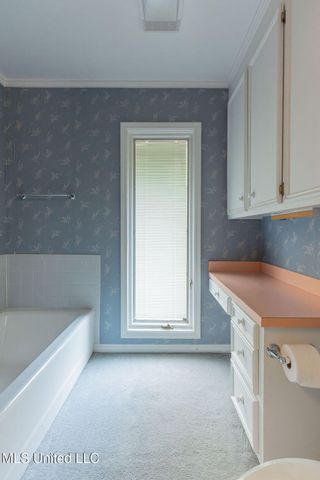 112 Tall Oaks Street, Clinton, MS 39056