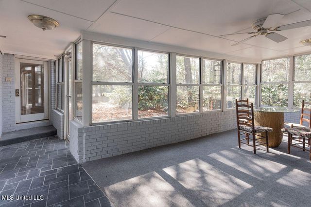 112 Tall Oaks Street, Clinton, MS 39056