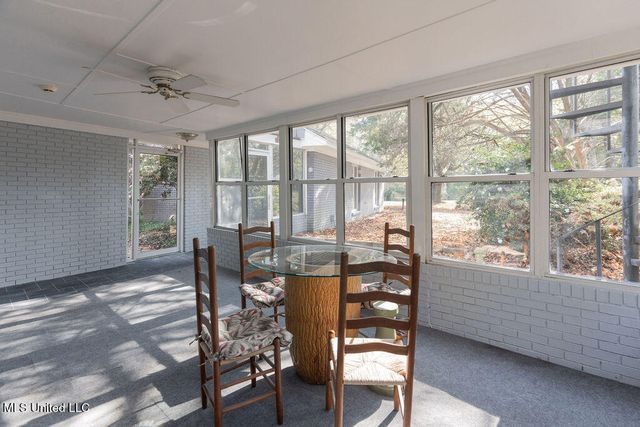 112 Tall Oaks Street, Clinton, MS 39056