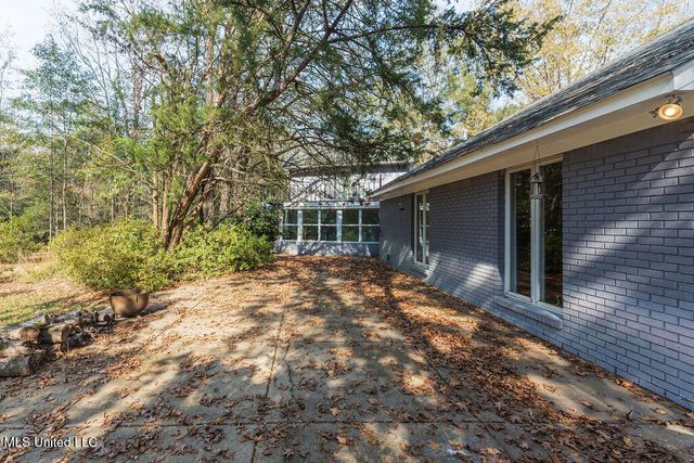 112 Tall Oaks Street, Clinton, MS 39056