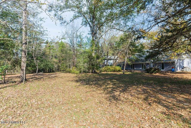 112 Tall Oaks Street, Clinton, MS 39056