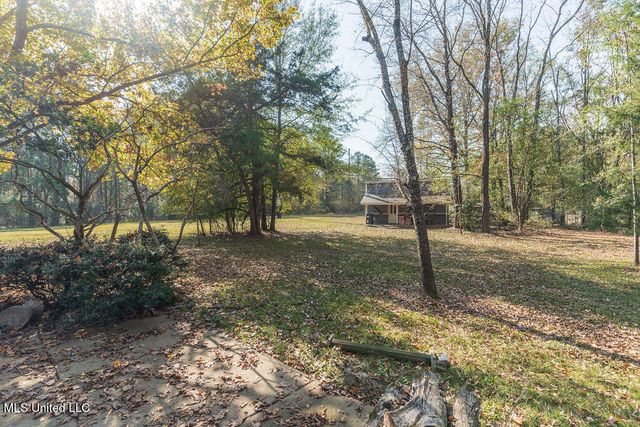 112 Tall Oaks Street, Clinton, MS 39056