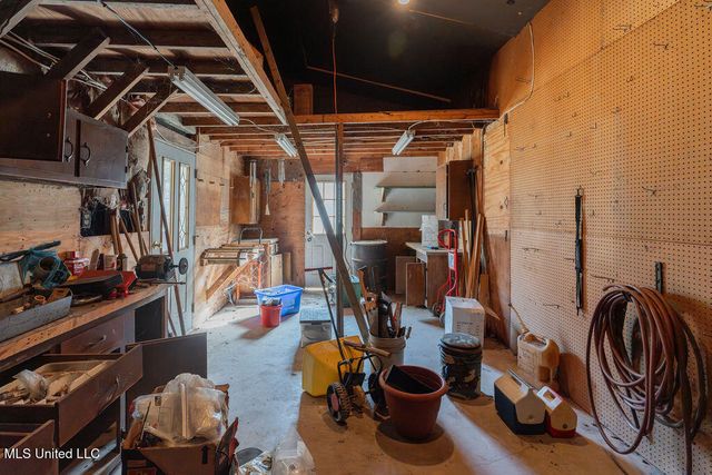 112 Tall Oaks Street, Clinton, MS 39056