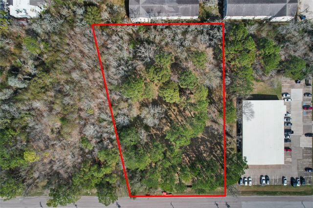 3205 Spruce Dr, Dickinson, TX 77539