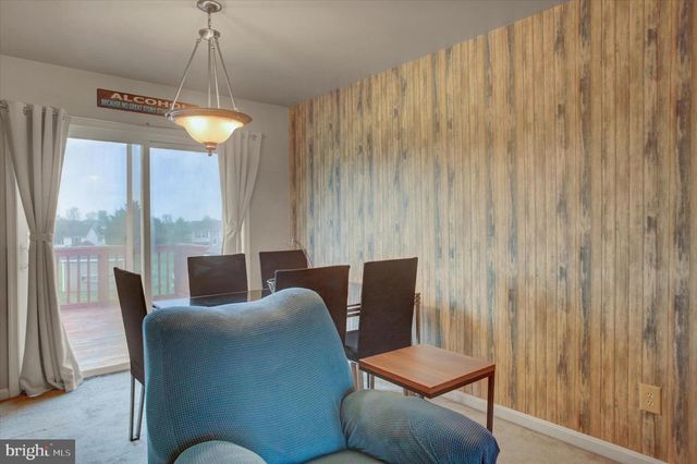 828 ESSEX CIR, Greencastle, PA 17225