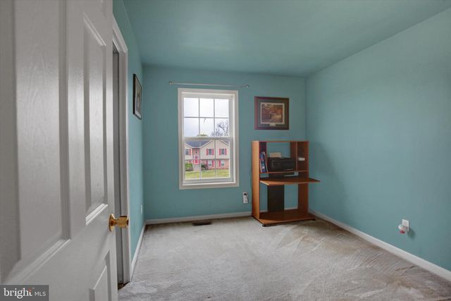 828 ESSEX CIR, Greencastle, PA 17225