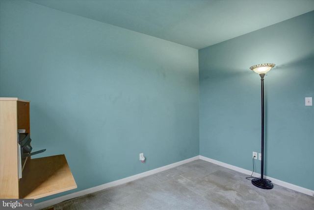 828 ESSEX CIR, Greencastle, PA 17225