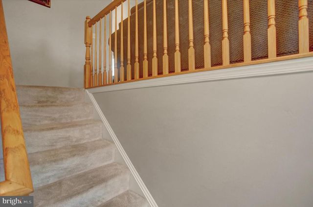828 ESSEX CIR, Greencastle, PA 17225