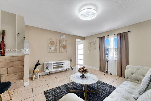 19137 NW 47th Avenue, Miami Gardens, FL 33055