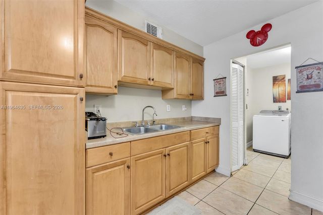 19137 NW 47th Avenue, Miami Gardens, FL 33055