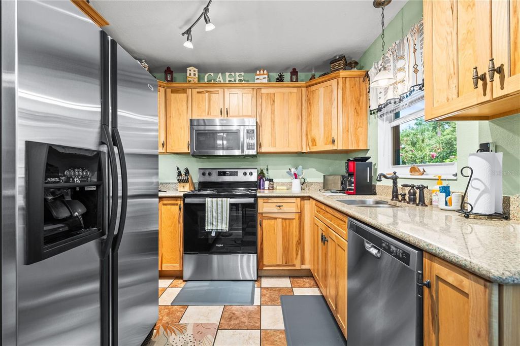 Image 17 of property listing at 5362 DUNCANWOOD DRIVE, Sarasota, FL 34232
