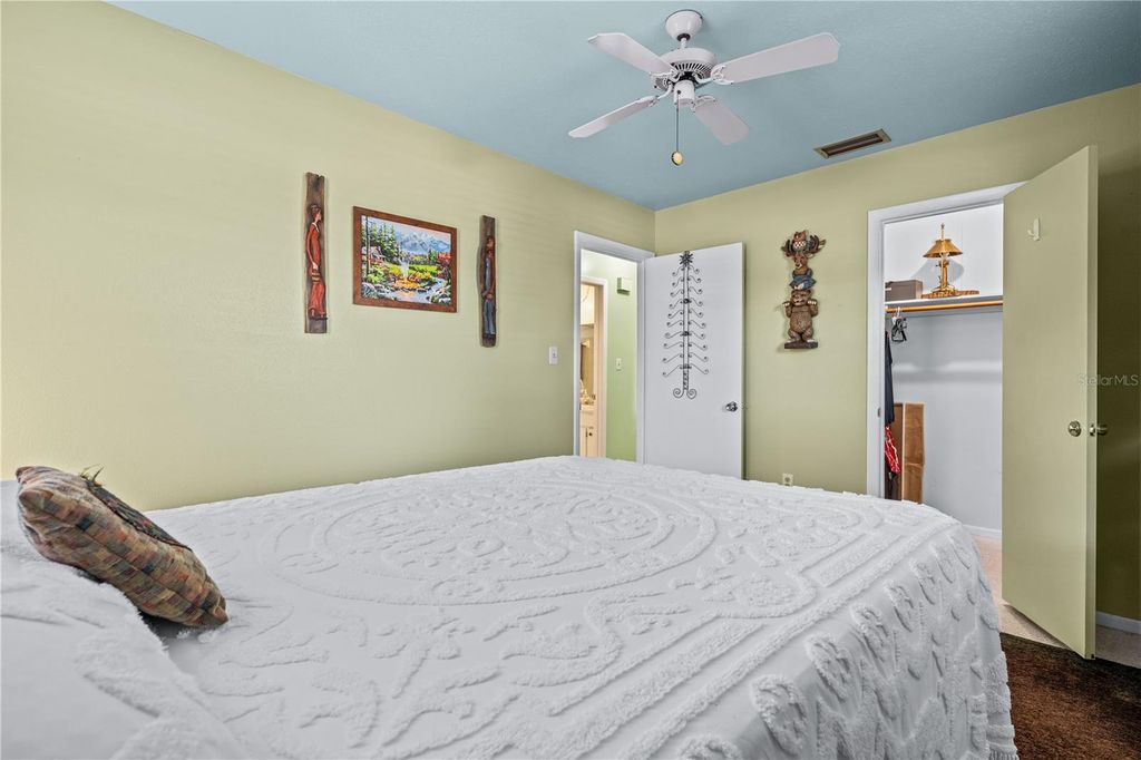 Image 25 of property listing at 5362 DUNCANWOOD DRIVE, Sarasota, FL 34232