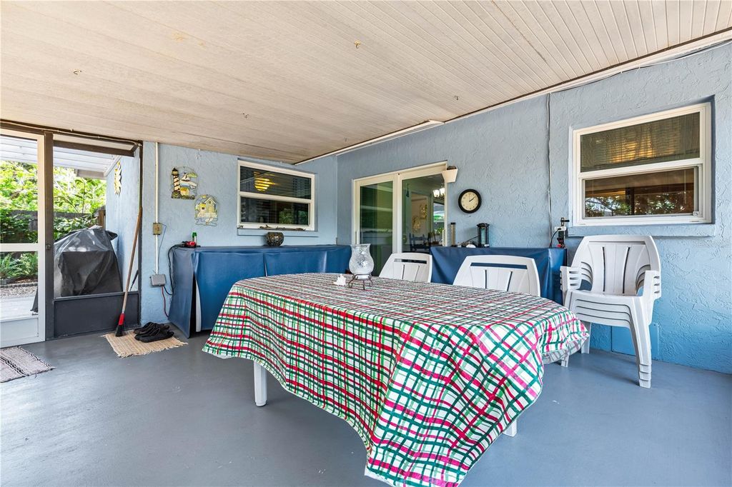 Image 33 of property listing at 5362 DUNCANWOOD DRIVE, Sarasota, FL 34232