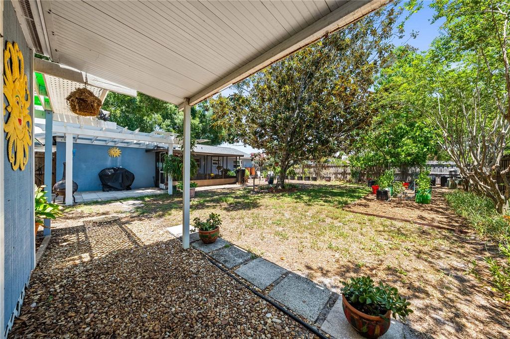 Image 45 of property listing at 5362 DUNCANWOOD DRIVE, Sarasota, FL 34232