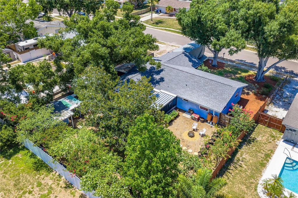 Image 49 of property listing at 5362 DUNCANWOOD DRIVE, Sarasota, FL 34232