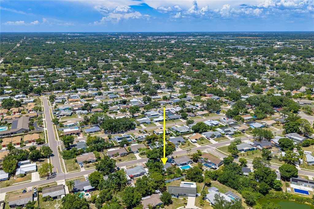 Image 64 of property listing at 5362 DUNCANWOOD DRIVE, Sarasota, FL 34232