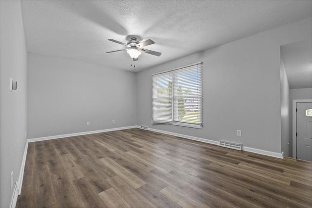 1706 NW 10th Street, Ankeny, IA 50023