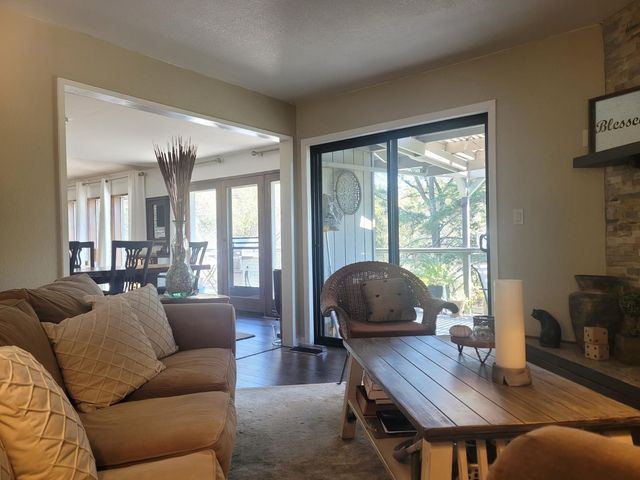 3571 Sudbury Rd, Cameron Park, CA 95682