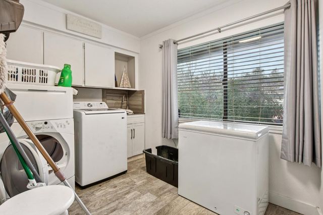 3571 Sudbury Rd, Cameron Park, CA 95682