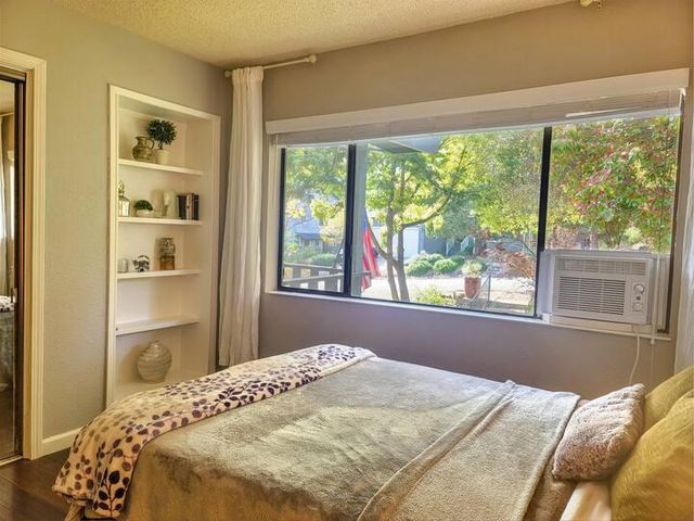 3571 Sudbury Rd, Cameron Park, CA 95682