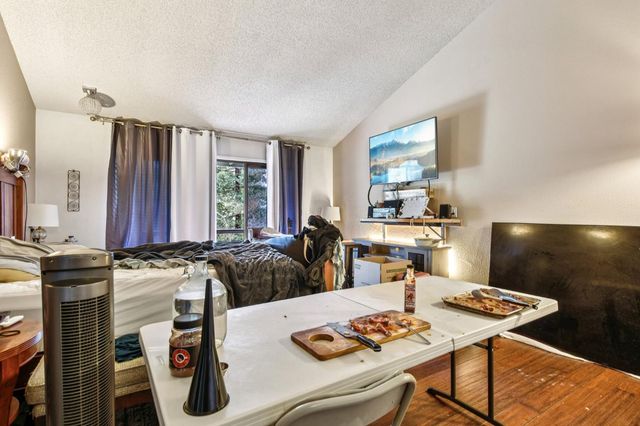 3571 Sudbury Rd, Cameron Park, CA 95682