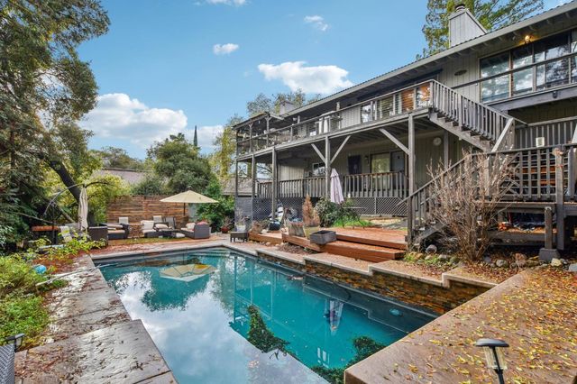 3571 Sudbury Rd, Cameron Park, CA 95682